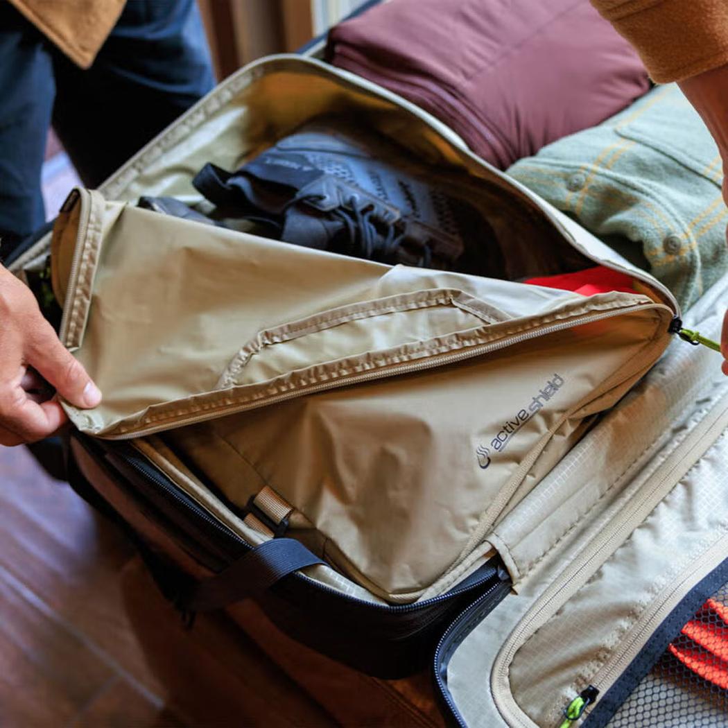 Gregory Cache Large Spinner-Travel - Luggage-Gregory-Appalachian Outfitters